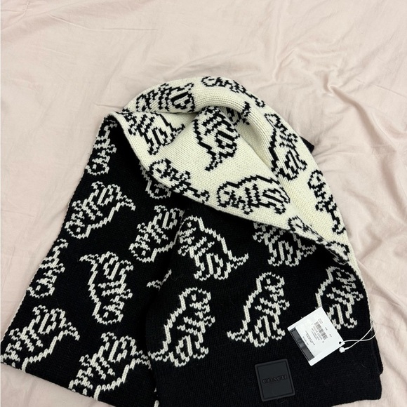 Coach Accessories - Coach REXY 🦖 Black and White Patterned Scarf NWT